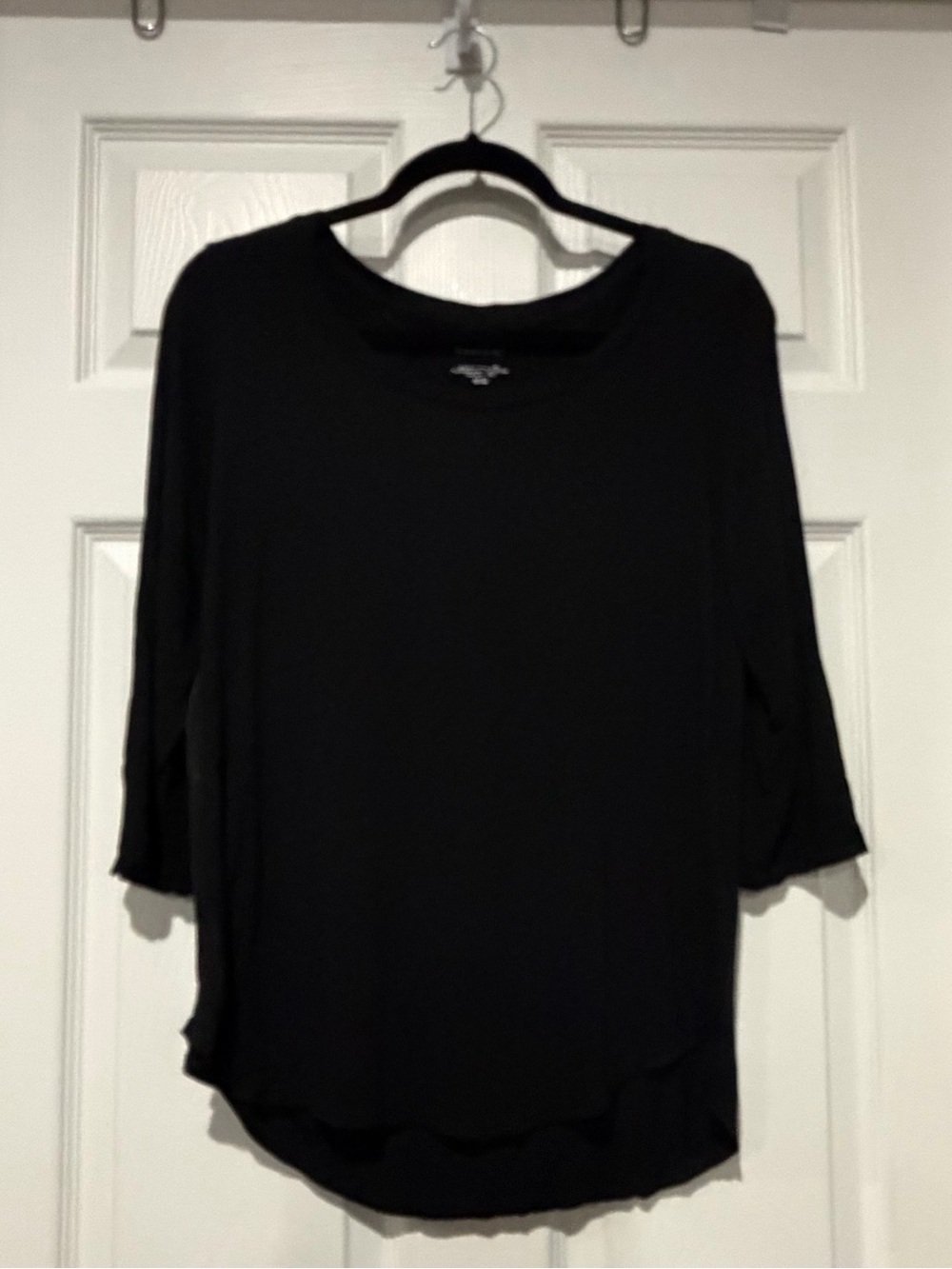 Tahari Black Three-Quarter Sleeve Relaxed Crewneck Top